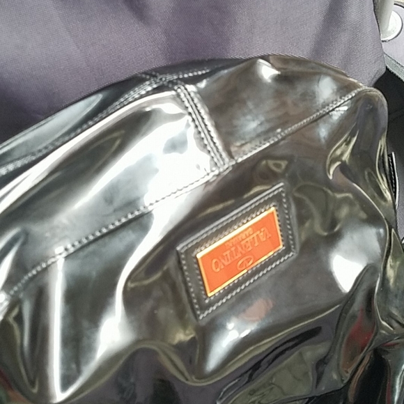 Valentino Garavani Coated Small Nuage Bow Tote - Picture 13 of 16